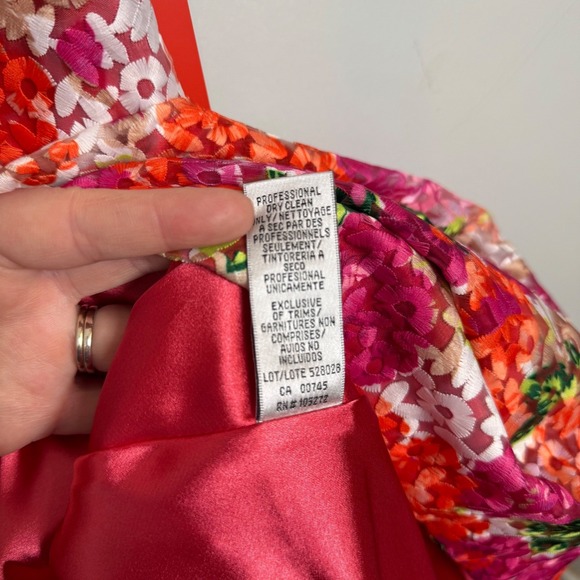 Monique Lhuillier Pink Floral Fit Flare Dress V Neck Size 10 Anthropologie FLAW - Picture 11 of 11